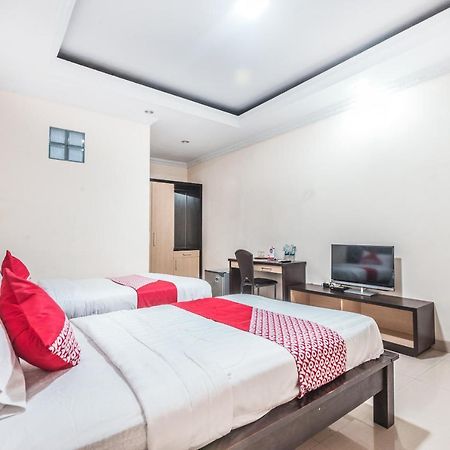 Oyo 1667 Wisma Lux Barkah Jakarta Exteriér fotografie