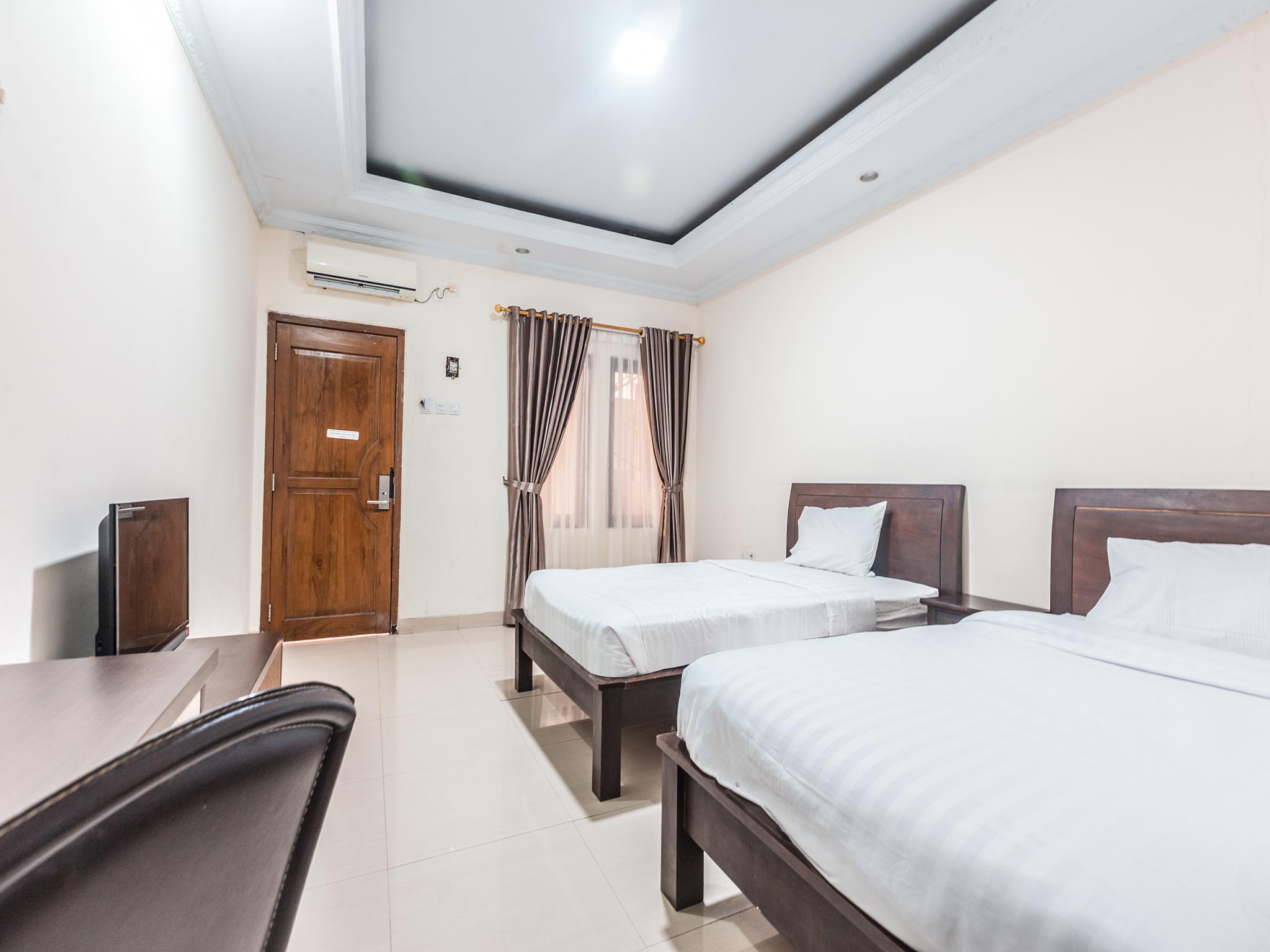 Oyo 1667 Wisma Lux Barkah Jakarta Exteriér fotografie