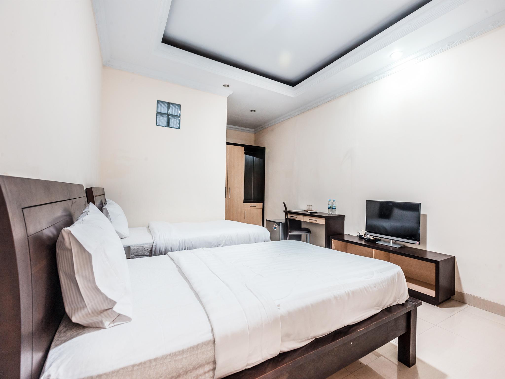 Oyo 1667 Wisma Lux Barkah Jakarta Exteriér fotografie