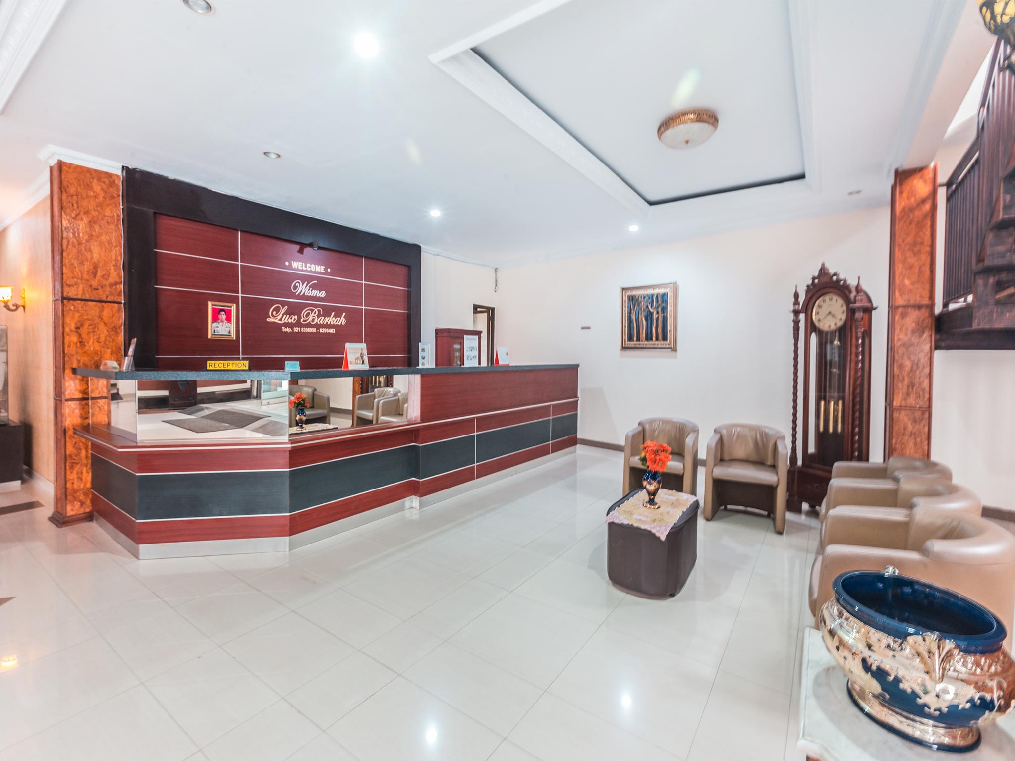 Oyo 1667 Wisma Lux Barkah Jakarta Exteriér fotografie