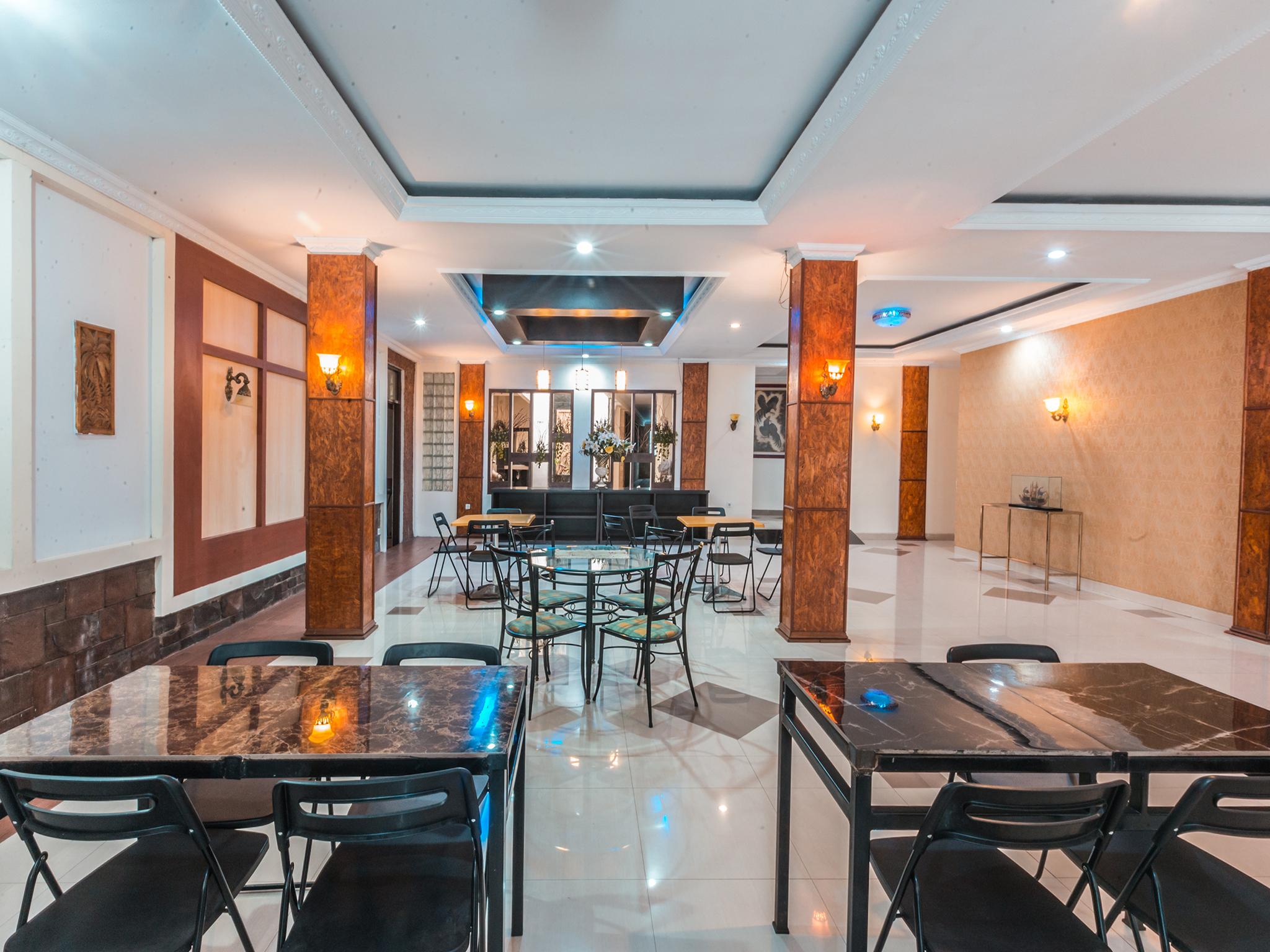 Oyo 1667 Wisma Lux Barkah Jakarta Exteriér fotografie