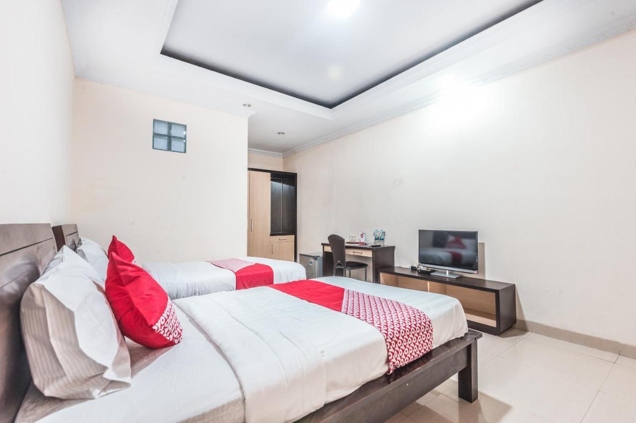 Oyo 1667 Wisma Lux Barkah Jakarta Exteriér fotografie