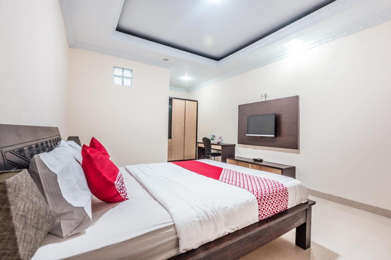 Oyo 1667 Wisma Lux Barkah Jakarta Pokoj fotografie
