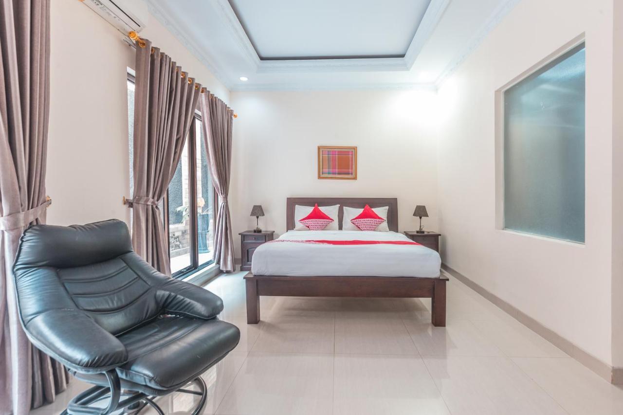 Oyo 1667 Wisma Lux Barkah Jakarta Exteriér fotografie