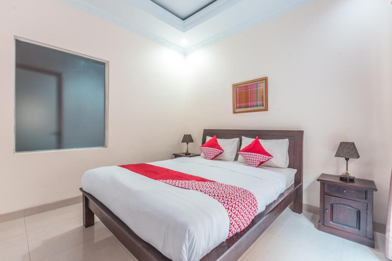 Oyo 1667 Wisma Lux Barkah Jakarta Exteriér fotografie