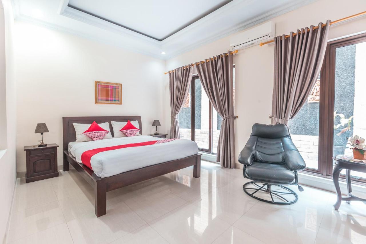 Oyo 1667 Wisma Lux Barkah Jakarta Exteriér fotografie